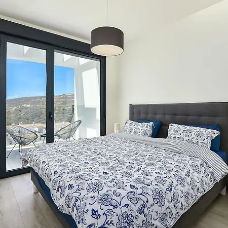 New Modern House With Private Pool Holiday home