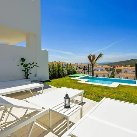 New Modern House With Private Pool Manilva