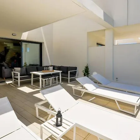 New Modern House With Private Pool *