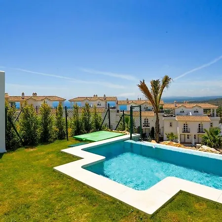 New Modern House With Private Pool Holiday home Manilva